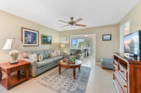 200 Leisure Lake Circle Boynton Beach FL 33426