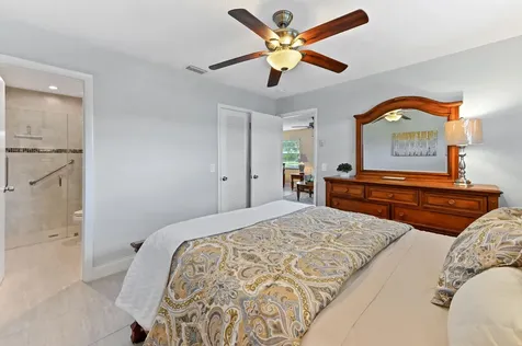 200 Leisure Lake Circle Boynton Beach FL 33426
