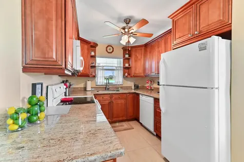 200 Leisure Lake Circle Boynton Beach FL 33426