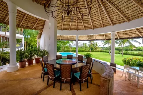 5 Las Lomas Casa de Campo DR 22000