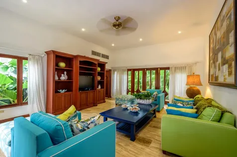 5 Las Lomas Casa de Campo DR 22000