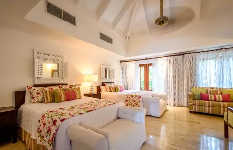 5 Las Lomas Casa de Campo DR 22000