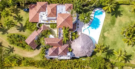 5 Las Lomas Casa de Campo DR 22000