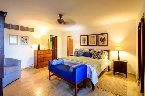 5 Las Lomas Casa de Campo DR 22000