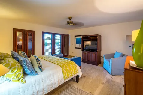 5 Las Lomas Casa de Campo DR 22000