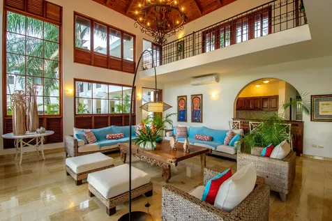 5 Las Lomas Casa de Campo DR 22000