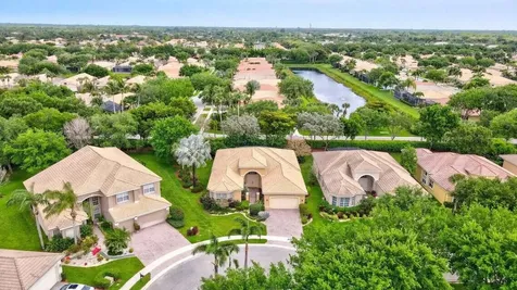7136 Corning Circle Boynton Beach FL 33437