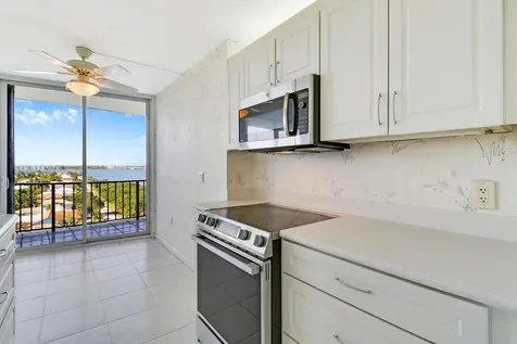 4200 N Ocean Drive Riviera Beach FL 33404