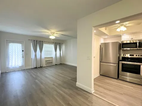 484 Mansfield L Boca Raton FL 33434