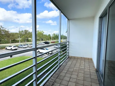 484 Mansfield L Boca Raton FL 33434