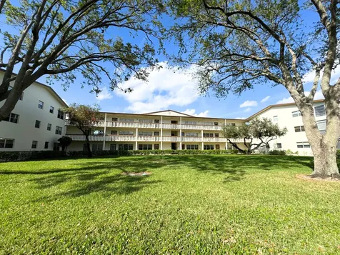 484 Mansfield L Boca Raton FL 33434