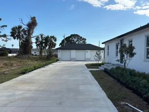 195 Rotonda Boulevard Placida FL 33947