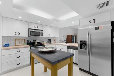 6096 Glendale Drive Boca Raton FL 33433