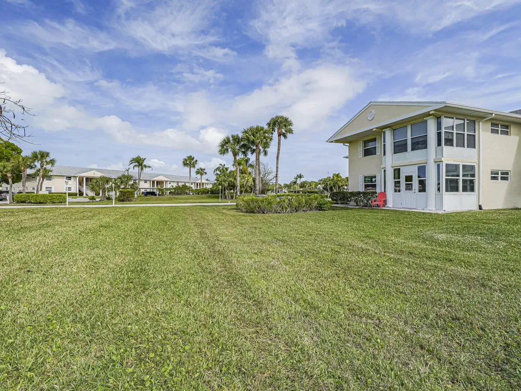 209 Grove Isle Circle Vero Beach FL 32962
