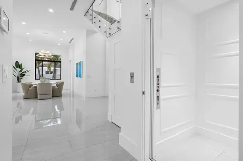 436 Ne 2nd Street Boca Raton FL 33432