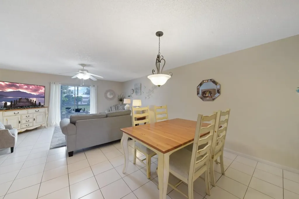 204 Oxford 300 West Palm Beach FL 33417