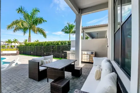 9071 Dulcetto Court Boca Raton FL 33496