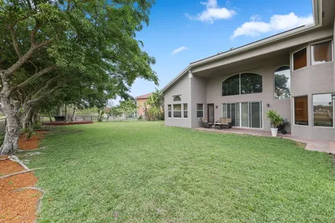 19582 Saturnia Lakes Drive Boca Raton FL 33498