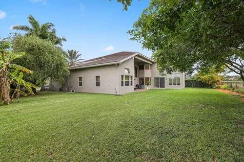 19582 Saturnia Lakes Drive Boca Raton FL 33498