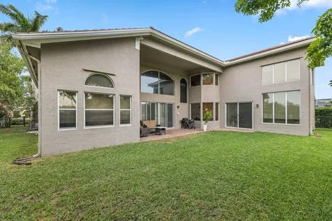 19582 Saturnia Lakes Drive Boca Raton FL 33498
