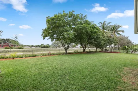 19582 Saturnia Lakes Drive Boca Raton FL 33498