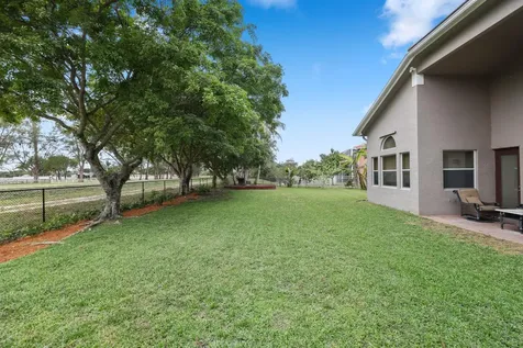 19582 Saturnia Lakes Drive Boca Raton FL 33498