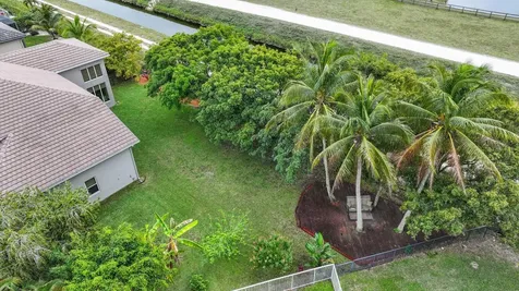 19582 Saturnia Lakes Drive Boca Raton FL 33498