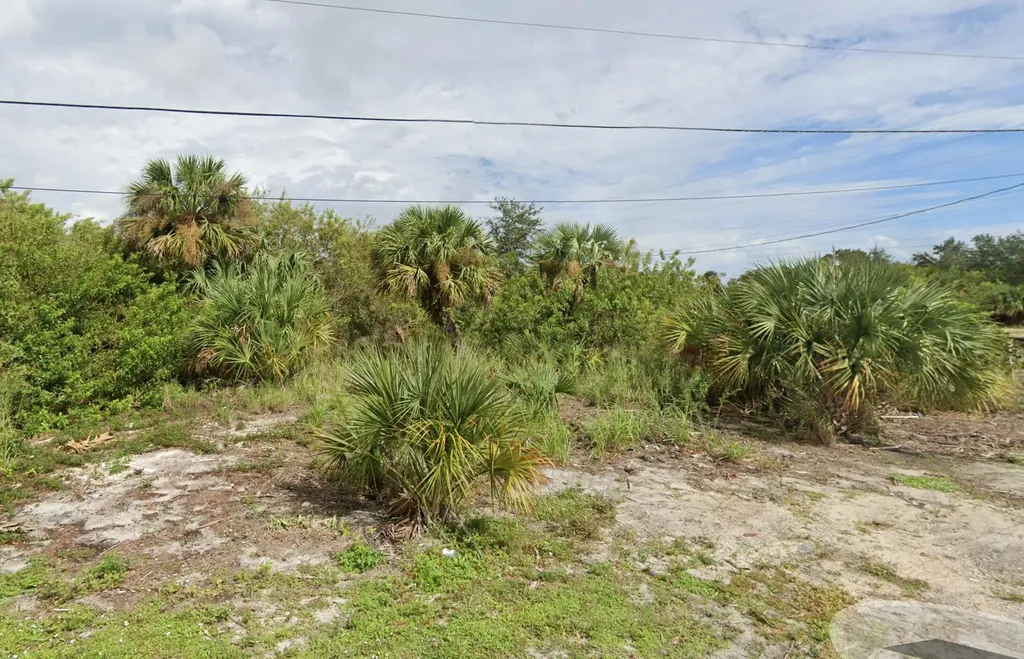2290 42nd Street Vero Beach FL 32967