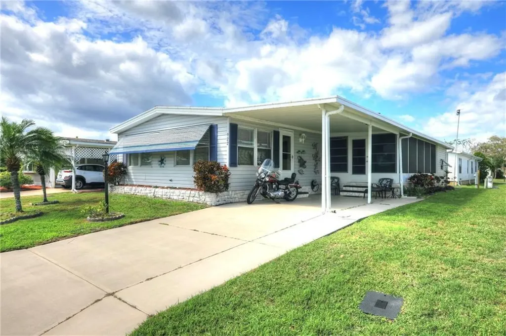 922 Periwinkle Circle Barefoot Bay FL 32976