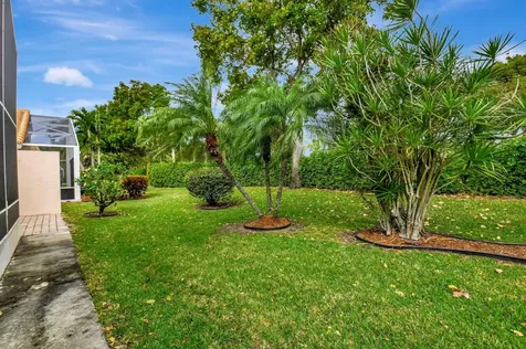 5145 Glenville Drive Boynton Beach FL 33437