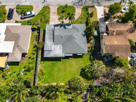 1085 Nw 3rd Avenue Boca Raton FL 33432