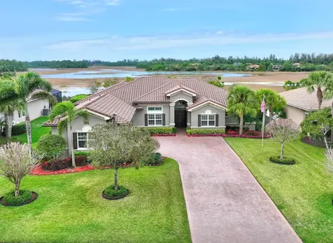 7715 Maywood Crest Drive Palm Beach Gardens FL 33412