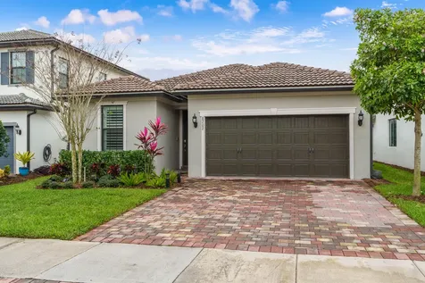 8202 Cadre Noir Road Lake Worth FL 33467