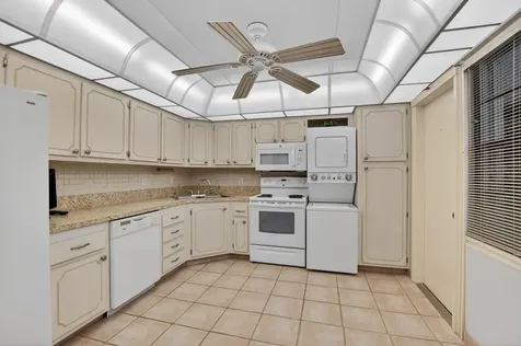 501 Sw 11th Place Boca Raton FL 33432