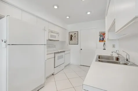 8083 Greenbrook Road Boca Raton FL 33496