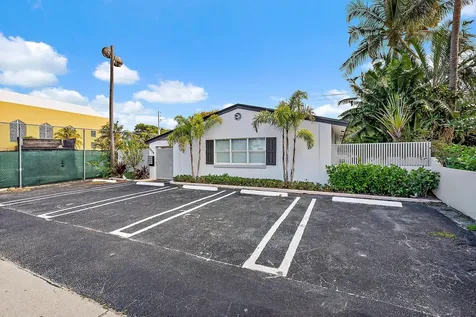 3808 Broadway West Palm Beach FL 33407