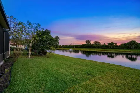 8475 Grand Prix Lane Boynton Beach FL 33472