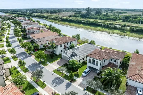 8475 Grand Prix Lane Boynton Beach FL 33472