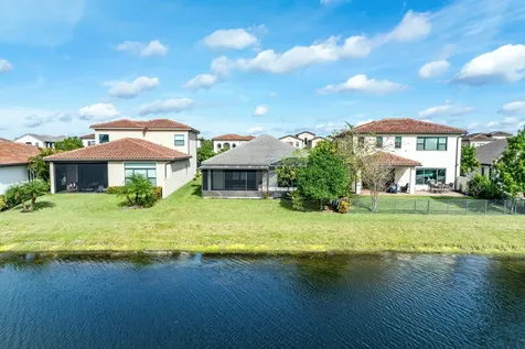 8475 Grand Prix Lane Boynton Beach FL 33472