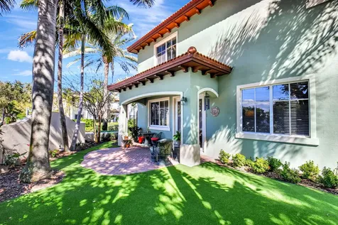 595 Nw Dickens Court Boca Raton FL 33432