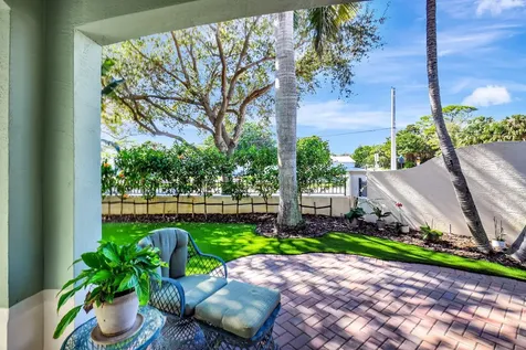 595 Nw Dickens Court Boca Raton FL 33432