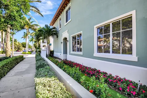 595 Nw Dickens Court Boca Raton FL 33432