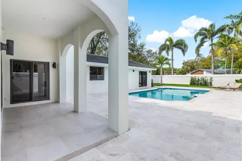 2050 Isabel Oeste Road Boca Raton FL 33486