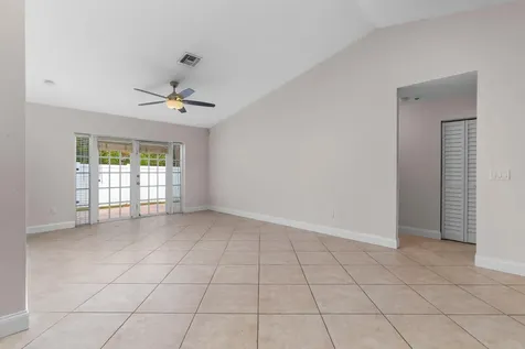 6888 Beacon Hollow Turn Boynton Beach FL 33437