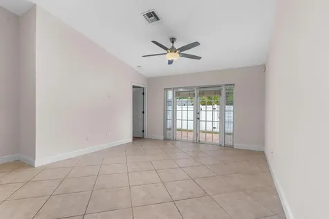 6888 Beacon Hollow Turn Boynton Beach FL 33437