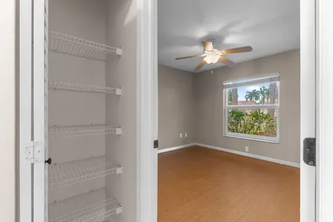 6888 Beacon Hollow Turn Boynton Beach FL 33437