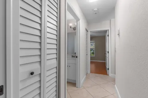 6888 Beacon Hollow Turn Boynton Beach FL 33437