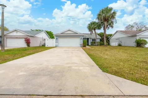 6888 Beacon Hollow Turn Boynton Beach FL 33437