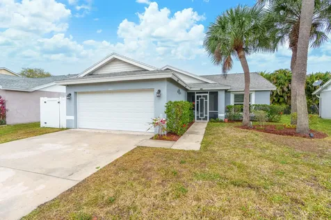 6888 Beacon Hollow Turn Boynton Beach FL 33437