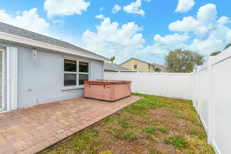 6888 Beacon Hollow Turn Boynton Beach FL 33437